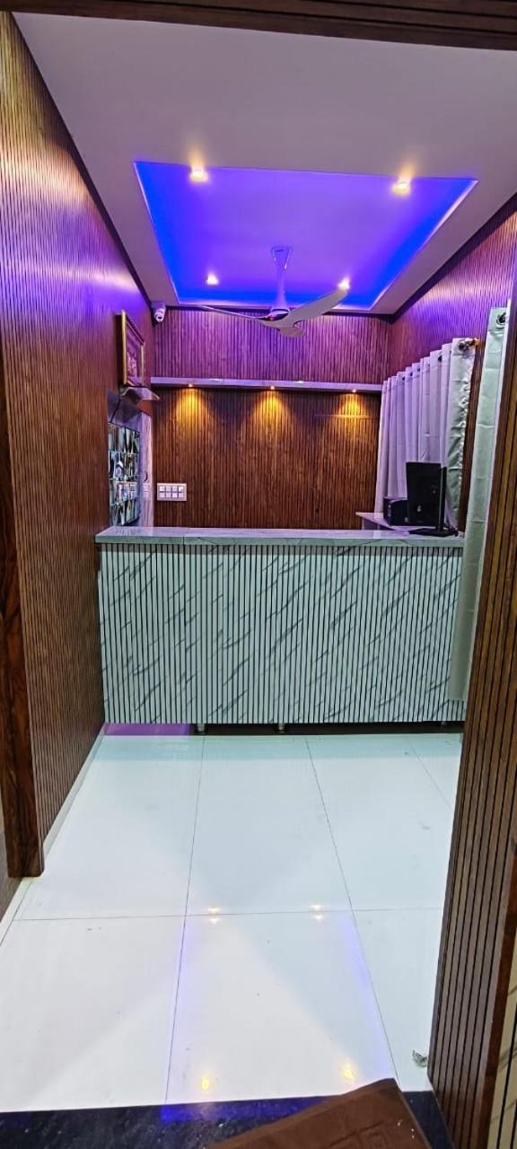 V R S Luxury Ac Dormitory Mysore Exterior foto